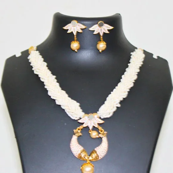 COPY - Gold Necklace with Pearl Beads Off White Pearl Necklace Jewellery for Wo… - Picture 2 of 2
